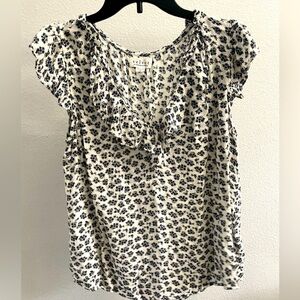 Velvet by Graham and Spencer Floral Top, medium 100% viscose feminine romantic